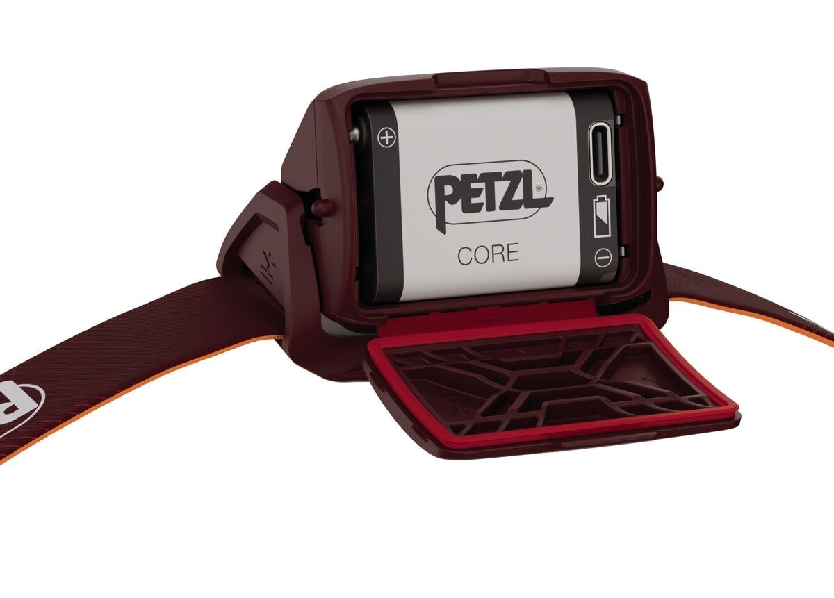 PETZL ACTIK CORE 625 LUMENS - VERMELHO/LARANJA | RUN